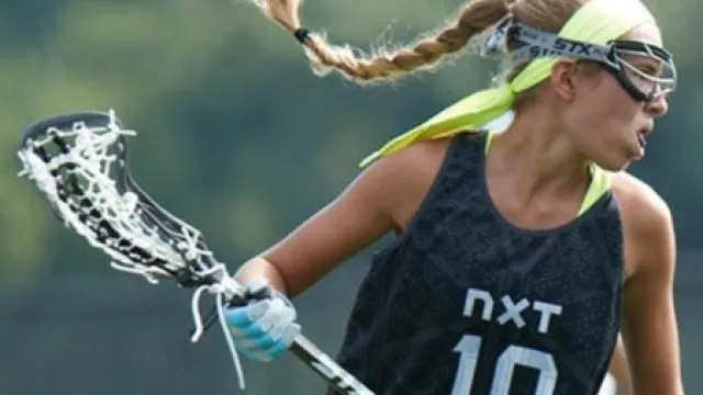 How to Cradle in Women’s Lacrosse: A Step-by-Step Guide