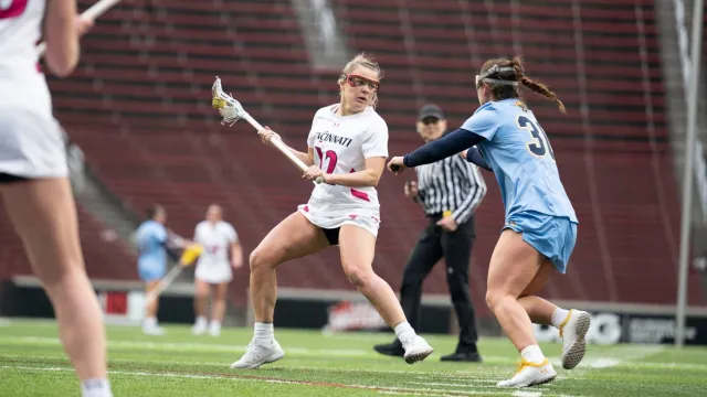 The Fake Pass: A Smart Dodging Move for Women’s Lacrosse Players