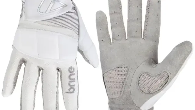 Brine Women’s Lacrosse Field Gloves: Lightweight Protection and Flexible Comfort